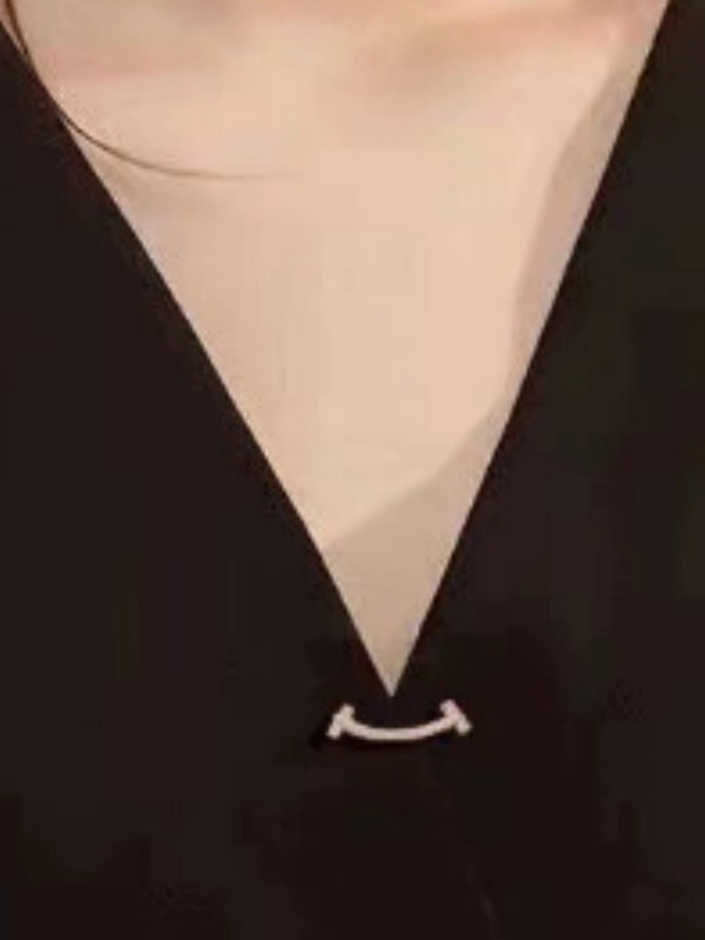 1pc Clothing adjuster