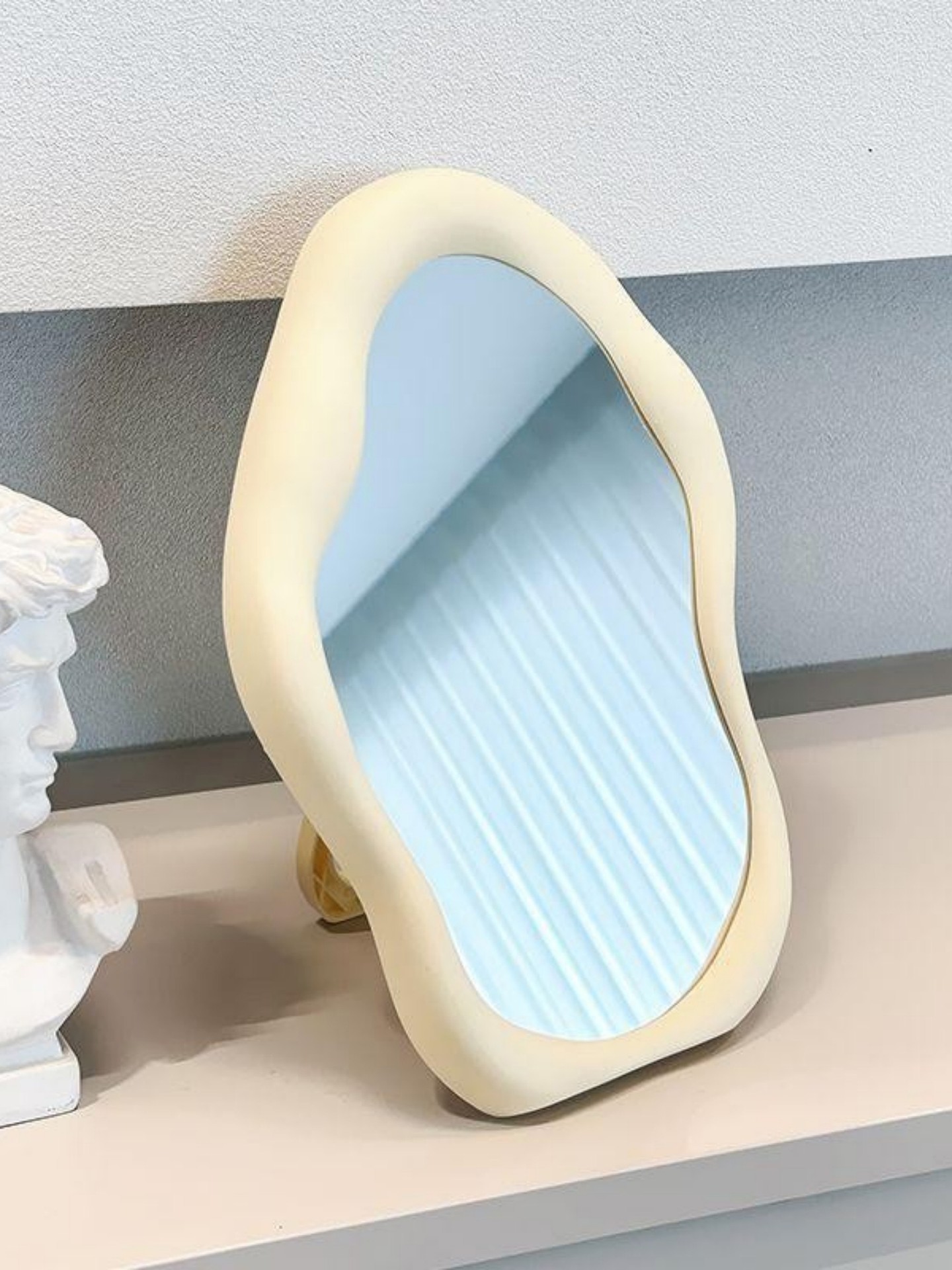 Mirror Surface Makeup Mirror