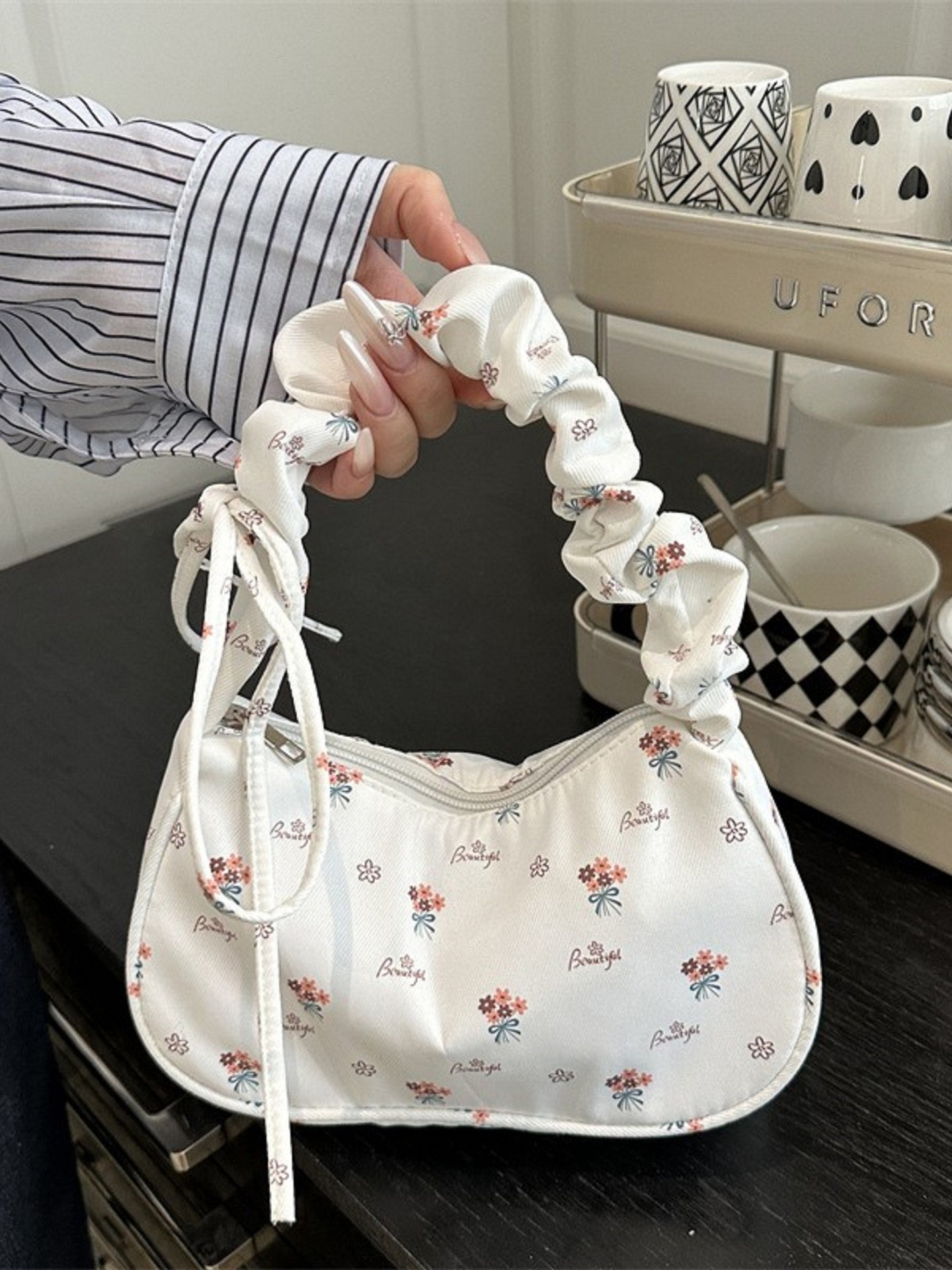 Ditsy Floral Shoulder Bag