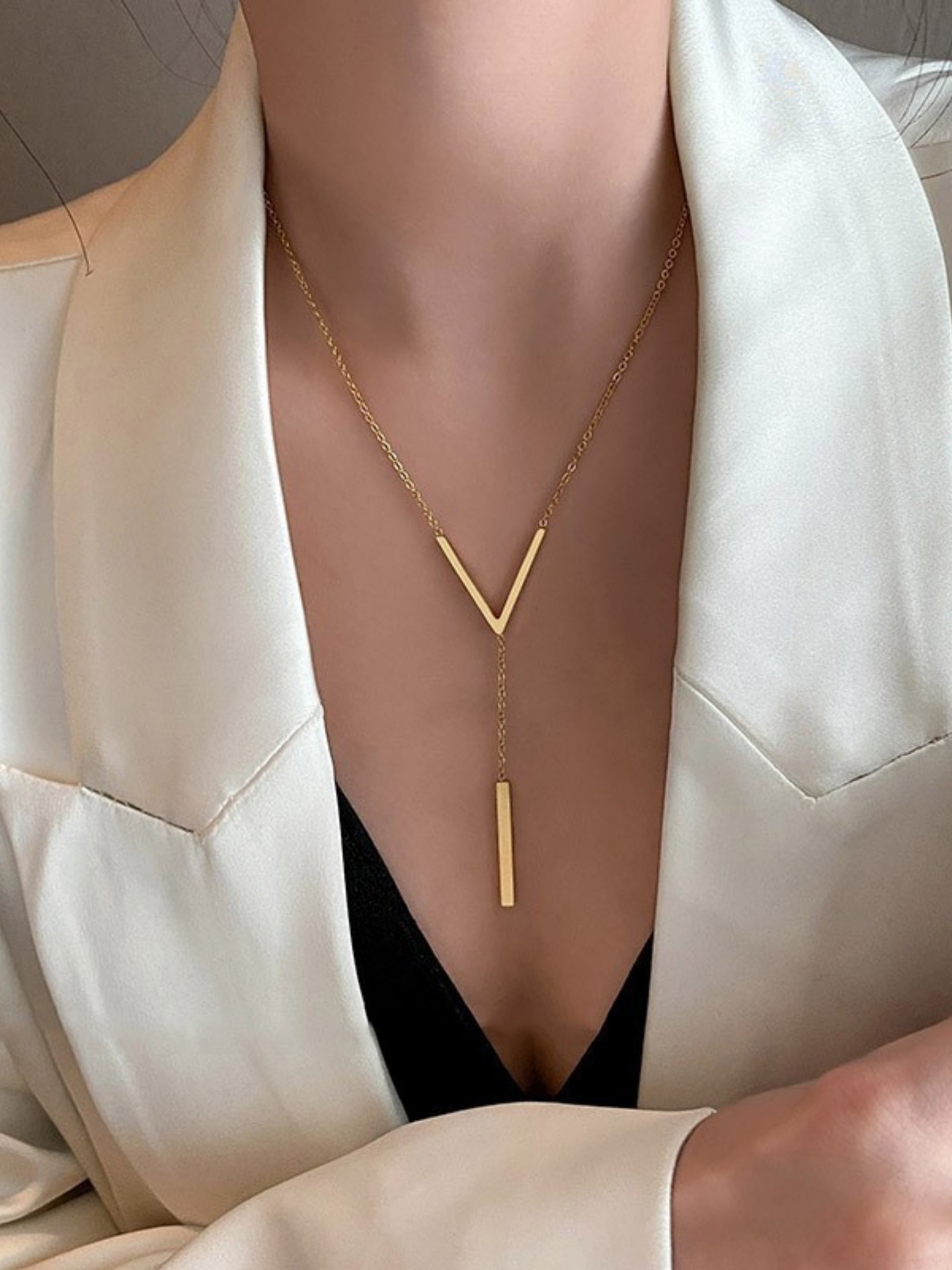 Artificial jewellery - Pendant Necklace