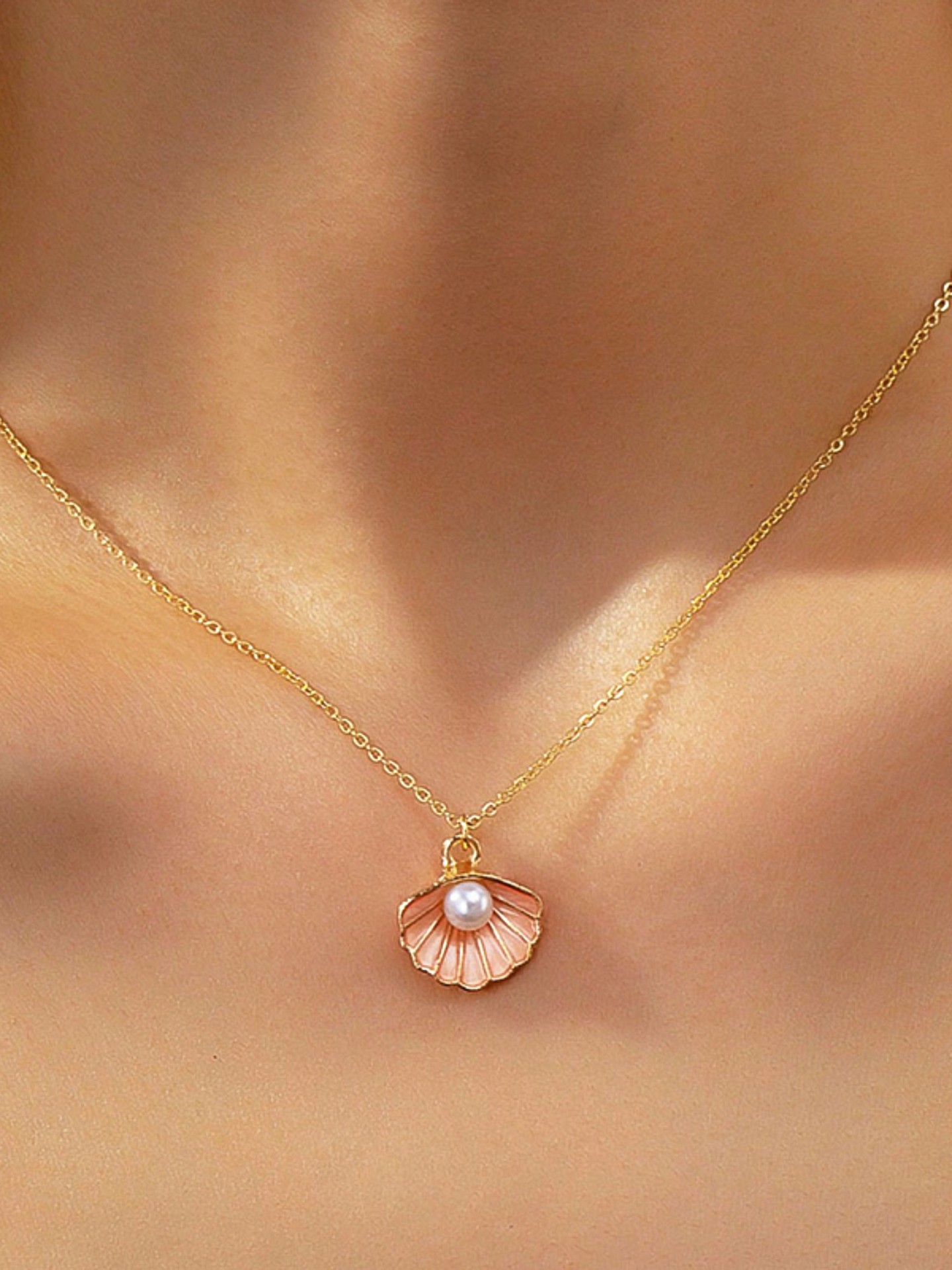 Shell Artificial jewellery - Pendant Necklace