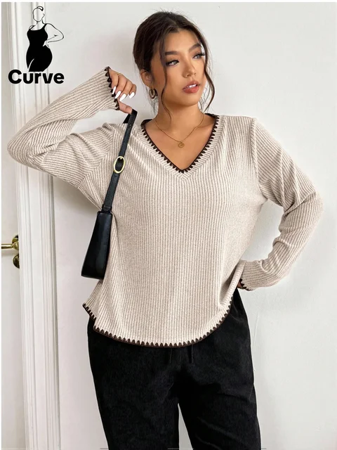 Plus Size Contrast Top